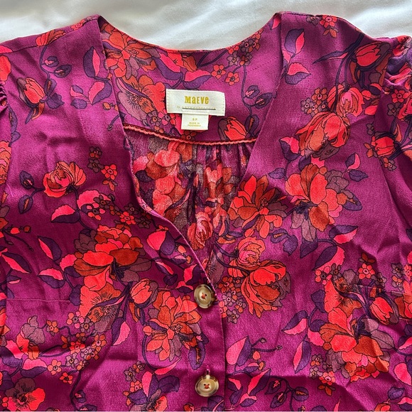 Maeve Floral Blouse with Ruched sleeves - Picture 5 of 8